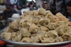 mountains of mandu at the same noodle stall