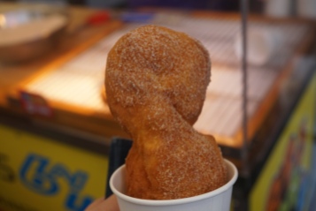 Freshly fried doughnut worth waiting for! It was awesome!!